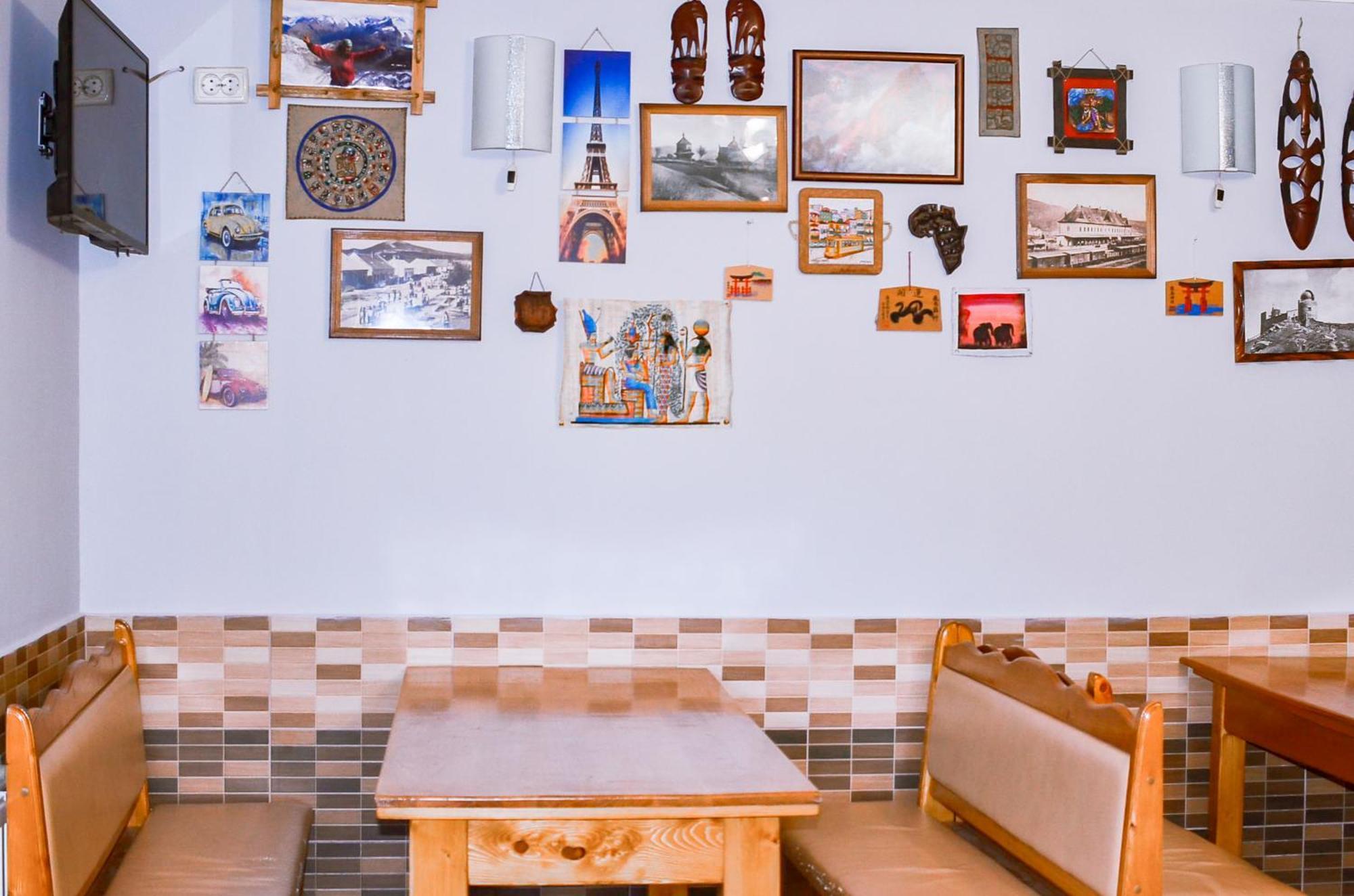 Guest House Mandrivnyi Rooms&Apartments Yasinia Exterior foto